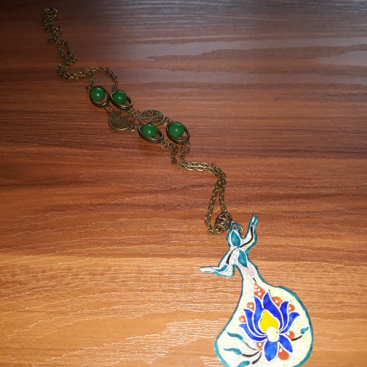 گردنبند میناکاری مدل رقص سماع